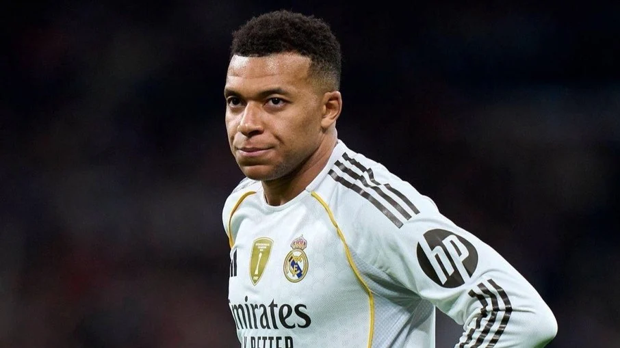 Kylian mbappé alerta: ‘atleta não é mercadoria’, critica consumo excessivo