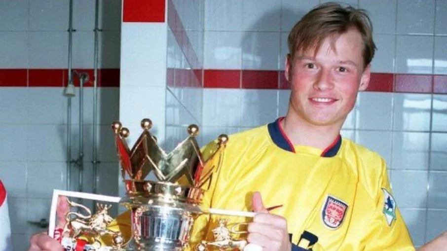 Ex goleiro do arsenal, alex manninger, morre aos 48 anos em