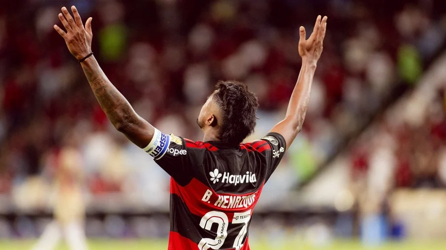 Ex árbitro carlos eugênio simon questiona validade de gol do flamengo