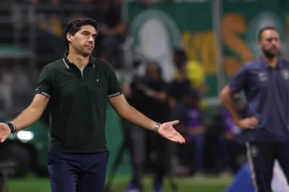 Abel ferreira admite que lateral arthur ‘cavou’ pênalti decisivo na