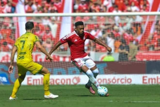 Internacional tropeça em casa contra o mirassol e se complica