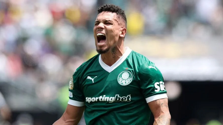 Paulinho, do palmeiras, vive definição crucial sobre retorno aos gramados