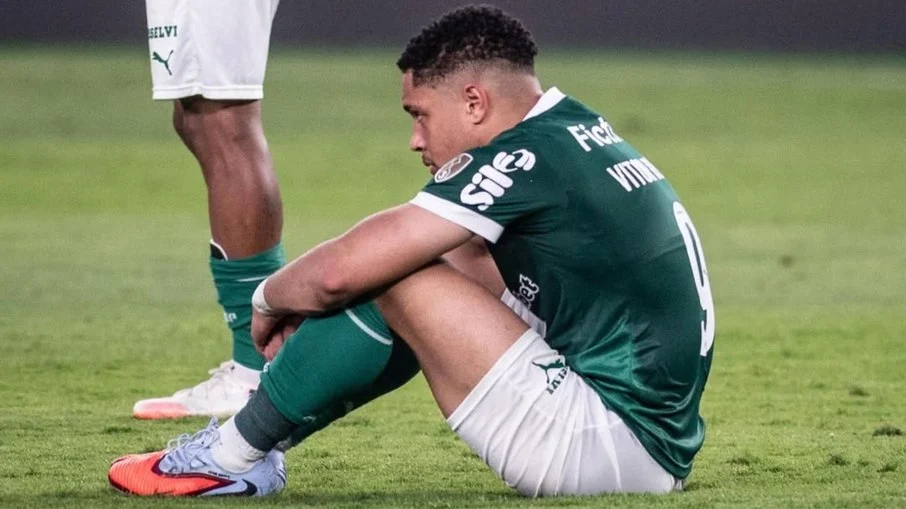 Vitor roque: imprensa espanhola classifica nova lesão como ‘pesadelo’ e