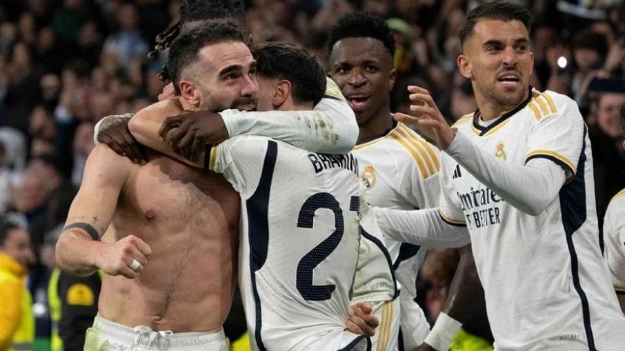 Real madrid: carvajal debocha de alexander arnold em campo e tensão