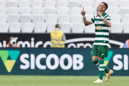Coritiba dominante: breno lopes brilha e santos vive manhã para