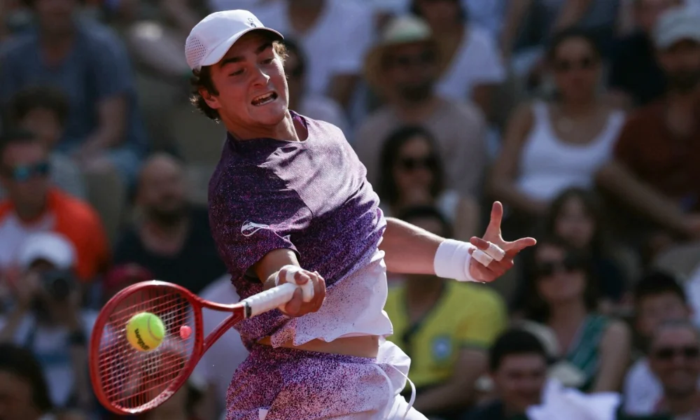 João fonseca brilha na estreia de roland garros e traça