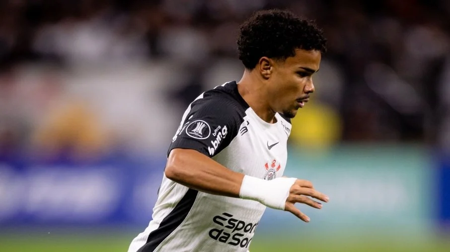 Kaio césar vive ‘sensação única’ em estreia de gala na