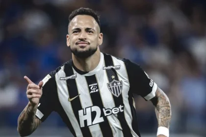 Atlético mg supera cruzeiro em clássico quente no mineirão com dois