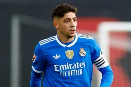 Valverde, capitão do real madrid, quebra o silêncio e nega