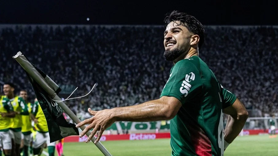 Argentina divulga pré lista da copa com messi, palmeirenses e prestianni,