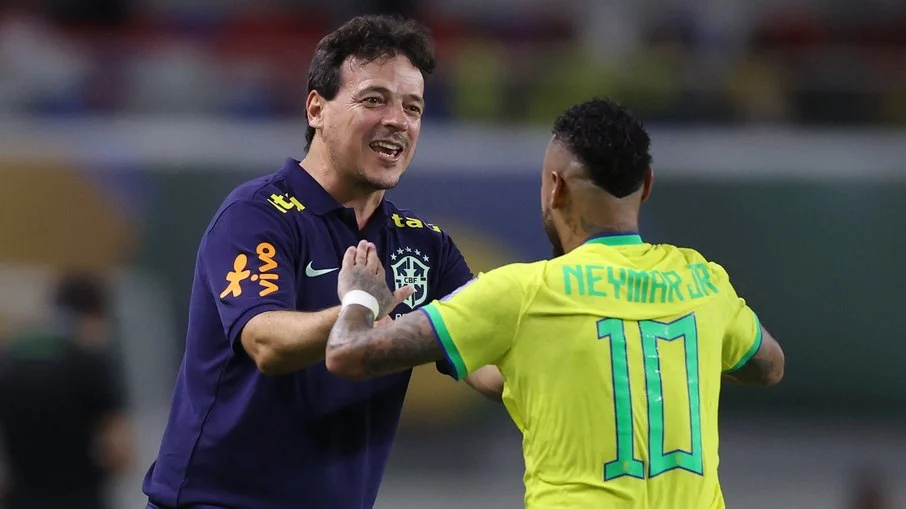 Fernando diniz, ex técnico da seleção brasileira, defende veementemente convocação de