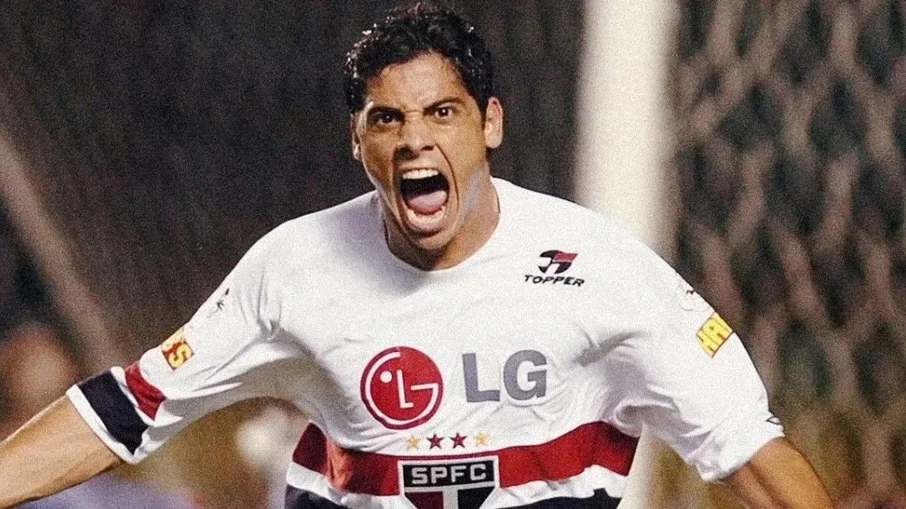 Ex jogador cicinho (são paulo, real madrid) choca mundo do futebol