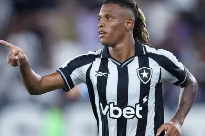 Crise no botafogo: convocação de danilo, recusa em jogar e