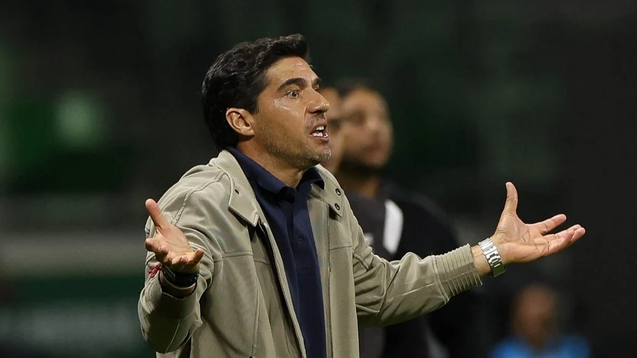 Abel ferreira ‘cutuca’ cbf e faz pedido inusitado à arbitragem