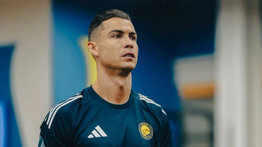 Cristiano ronaldo bate recorde e lidera lista da forbes de