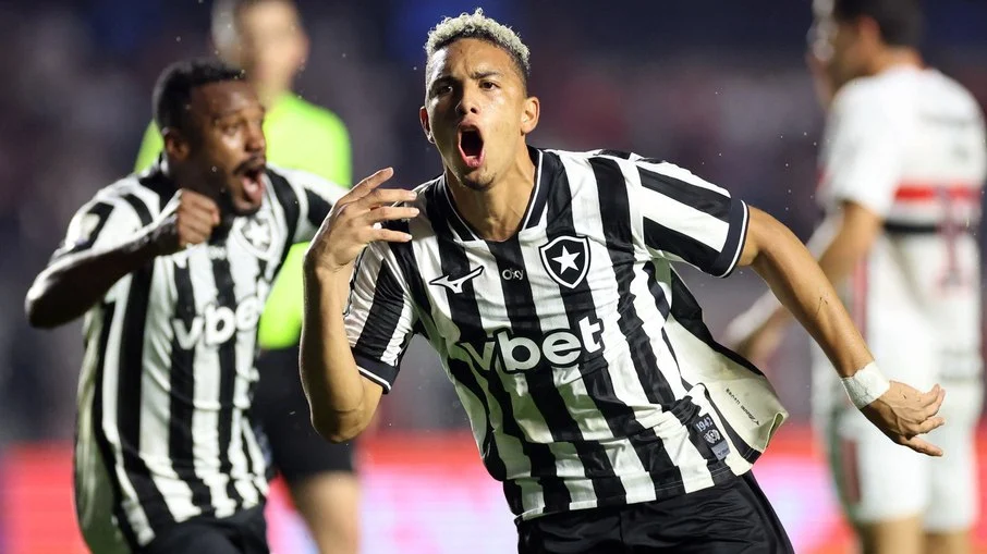 São paulo deixa vitória escapar no morumbis com empate no