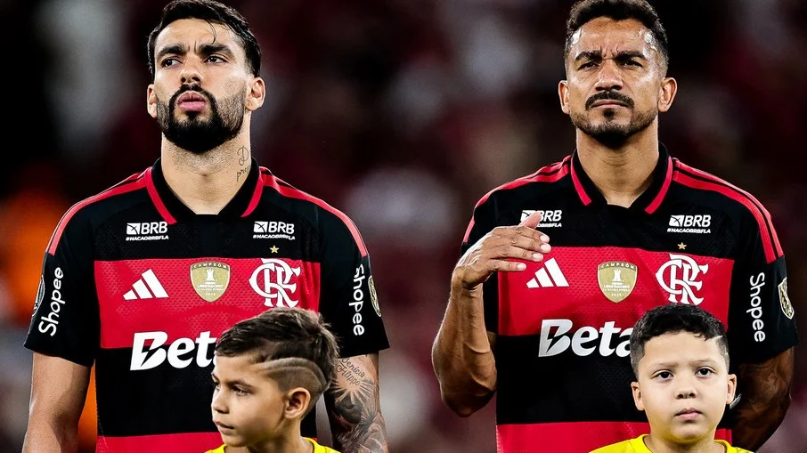 Danilo, zagueiro da seleção e do flamengo, quebra o silêncio