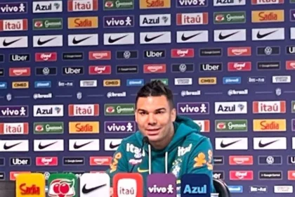 Casemiro se irrita com foco exagerado em neymar na coletiva