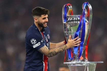 Jovem lucas beraldo, ex são paulo, faz história no psg e