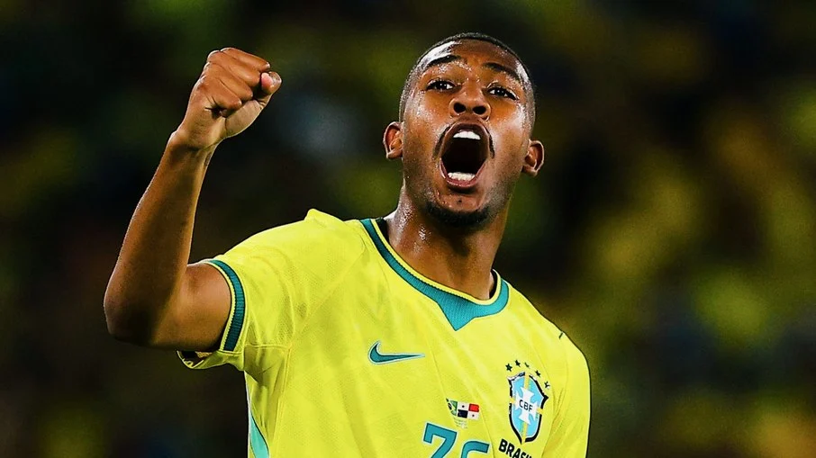 Após goleada no maracanã, seleção brasileira embarca para os eua