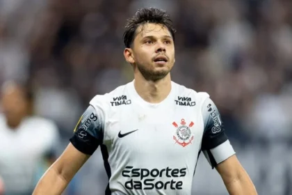 Ex corinthians ángel romero quebra o silêncio após ser deixado fora