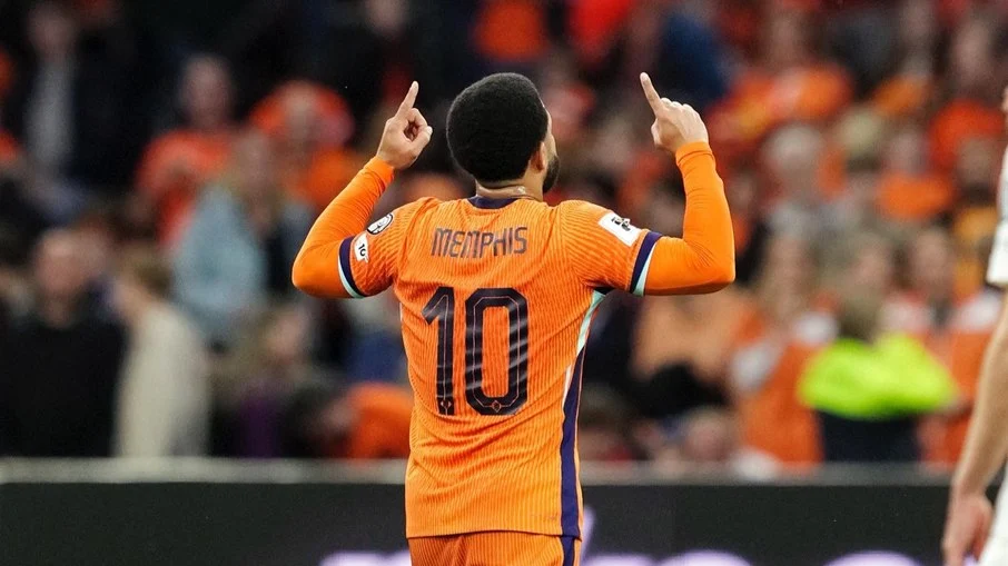 Recorde histórico: 25 ‘gringos’ do brasileirão, de memphis depay a