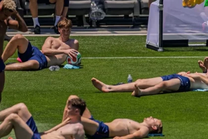 Calor extremo nos eua: noruega de haaland e ødegaard paralisa