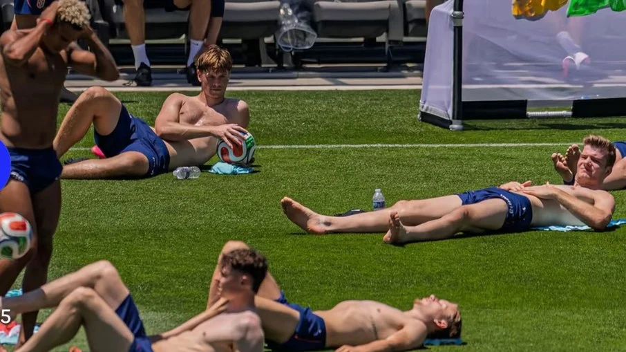 Calor extremo nos eua: noruega de haaland e ødegaard paralisa