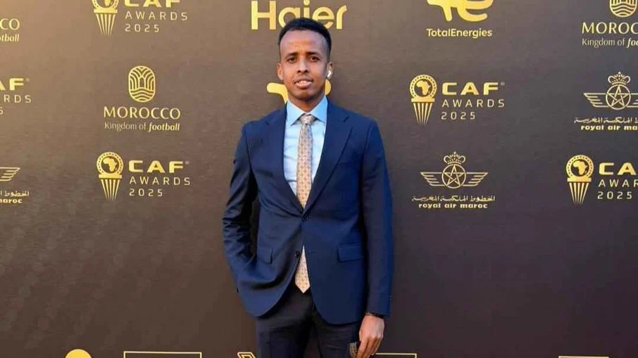 Canadá desafia eua e convida omar artan, árbitro somali deportado,