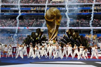 Anitta e estrelas incendeiam abertura da copa do mundo nos