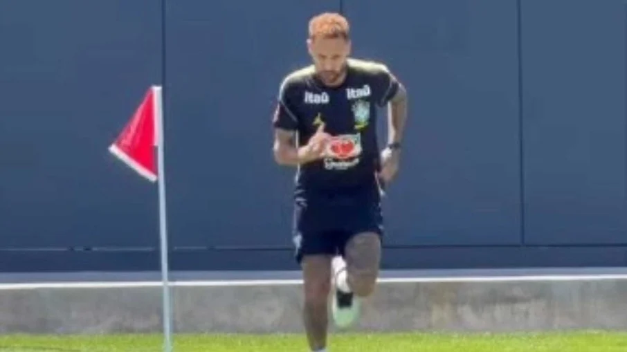 Neymar faz primeiro treino em campo nos eua às vésperas