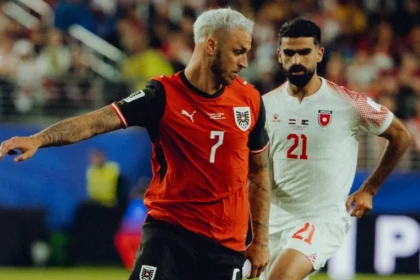 Áustria vence jordânia em jogo de viradas e aquece para