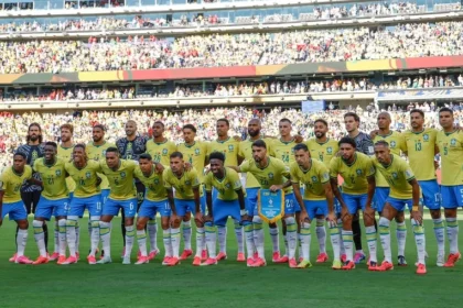 Da chuteira preta à explosão de cores: como a copa