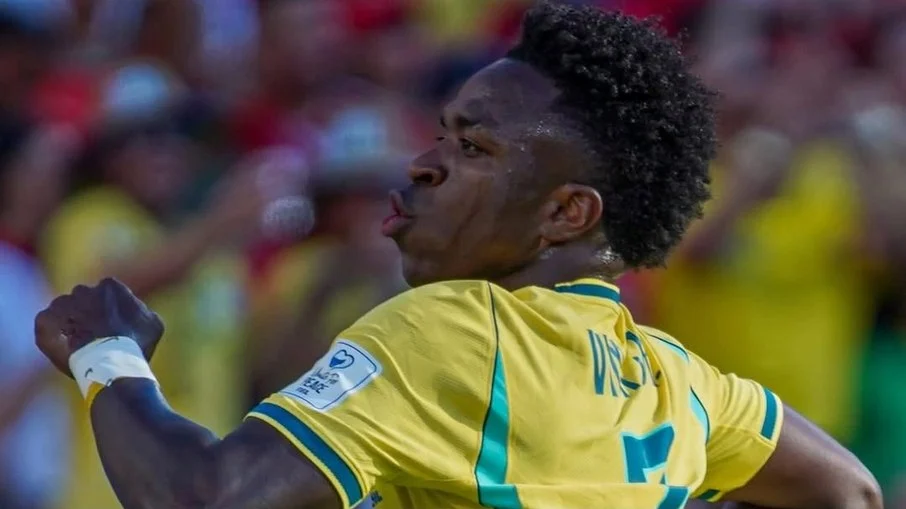 Copa do mundo: messi brilha com hat trick, brasil sente o