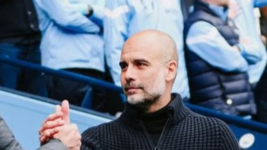 Pep guardiola é flagrado assistindo marrocos nos eua e impulsiona