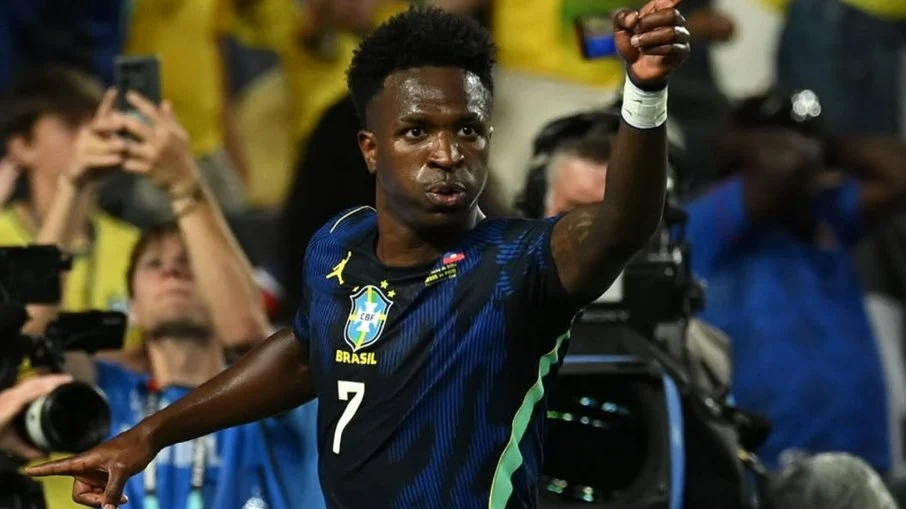 Com ancelotti, brasil encontra rumo na copa: vini jr. E