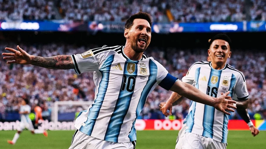 Messi iguala klose com 16 gols na copa do mundo