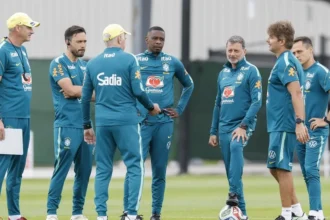 Tempo severo na flórida atrasa voo da seleção brasileira por