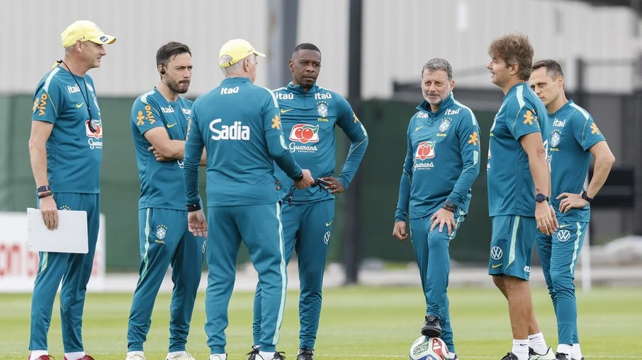 Tempo severo na flórida atrasa voo da seleção brasileira por