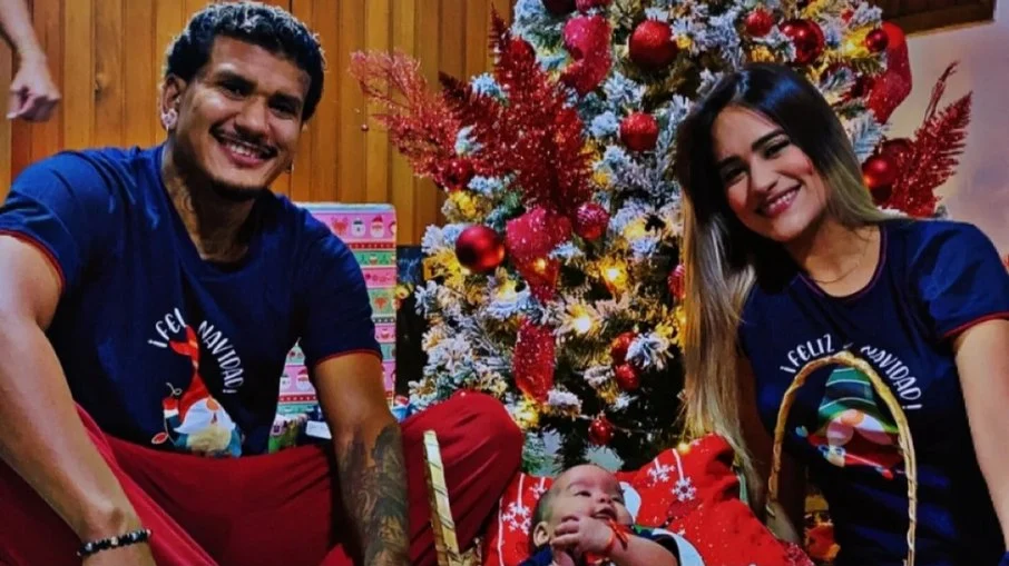 Dor e esperança: zagueiro hector bello chora morte da esposa