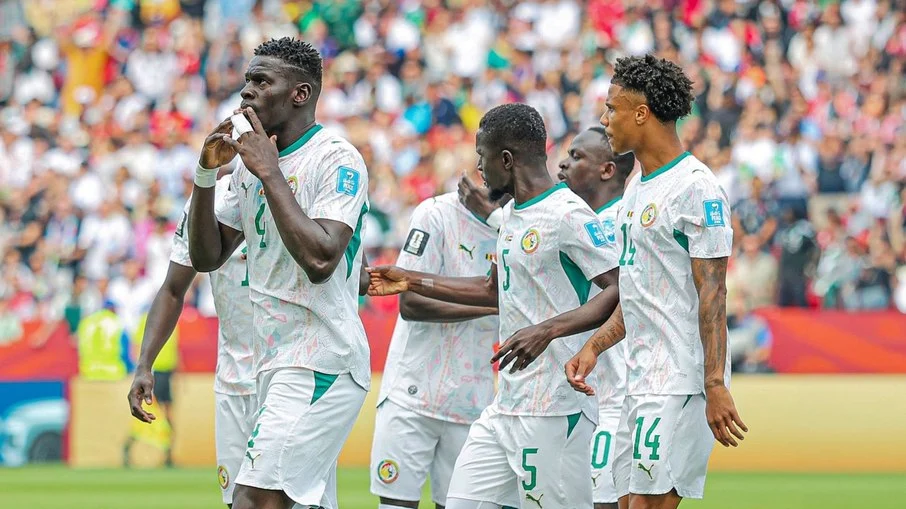Senegal atropela iraque por 5 a 0 com um a