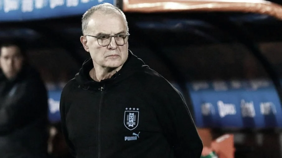 Marcelo bielsa: muslera, teimosia e o colapso do uruguai na