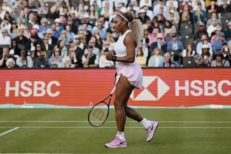 Serena williams de volta a wimbledon: lenda do tênis enfrenta