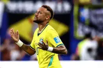 Ancelotti abre o jogo: neymar pode atuar mais de 15