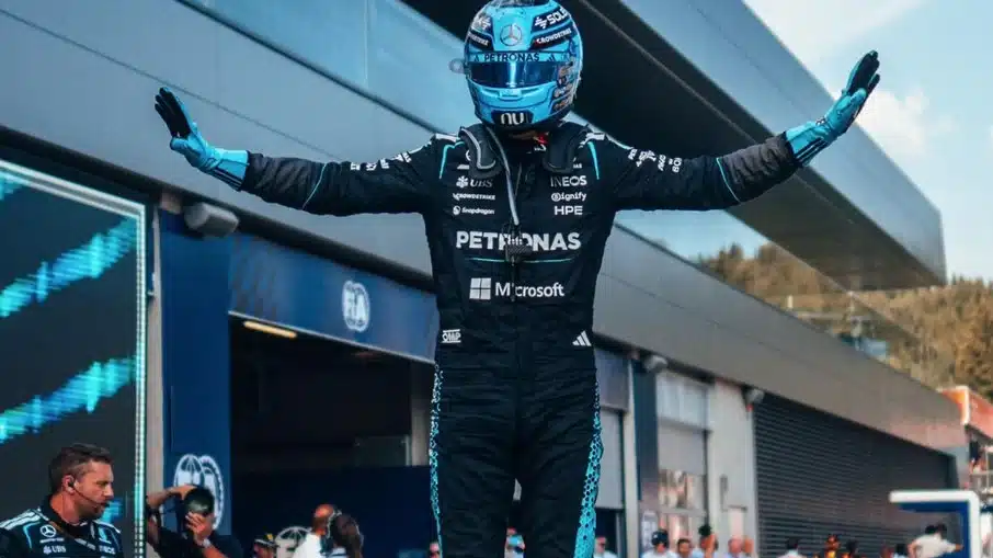 George russell vence gp da áustria em corrida eletrizante e
