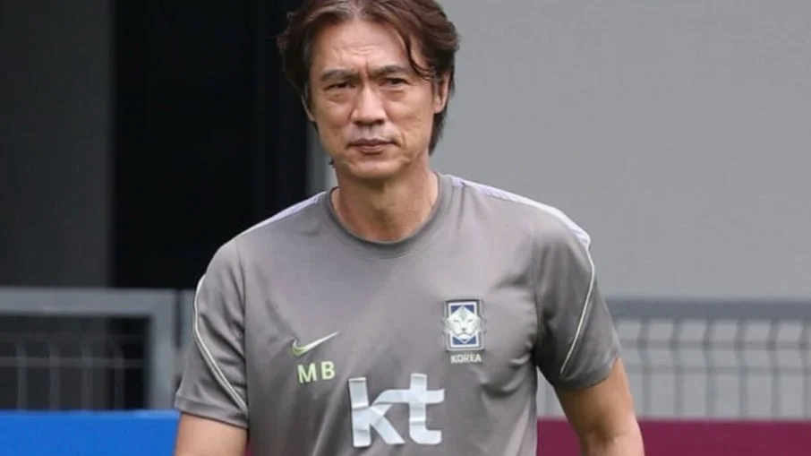Após fracasso na copa do mundo, técnico da coreia do