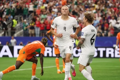 Haaland decide no apagar das luzes, noruega vence a costa
