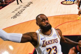 Lebron james deixa o los angeles lakers e abre caminho