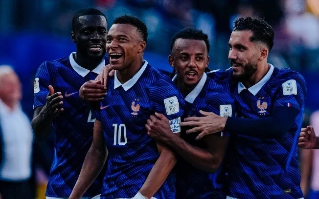 Rayan cherki, craque da frança na copa, vive pesadelo pessoal