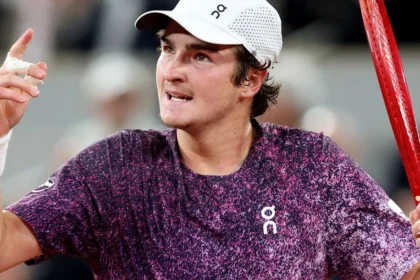 Após queda em wimbledon, joão fonseca mira sequência de gigantes